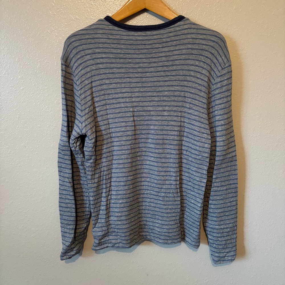 Faherty cloud reversible crew - Picture 3 of 9